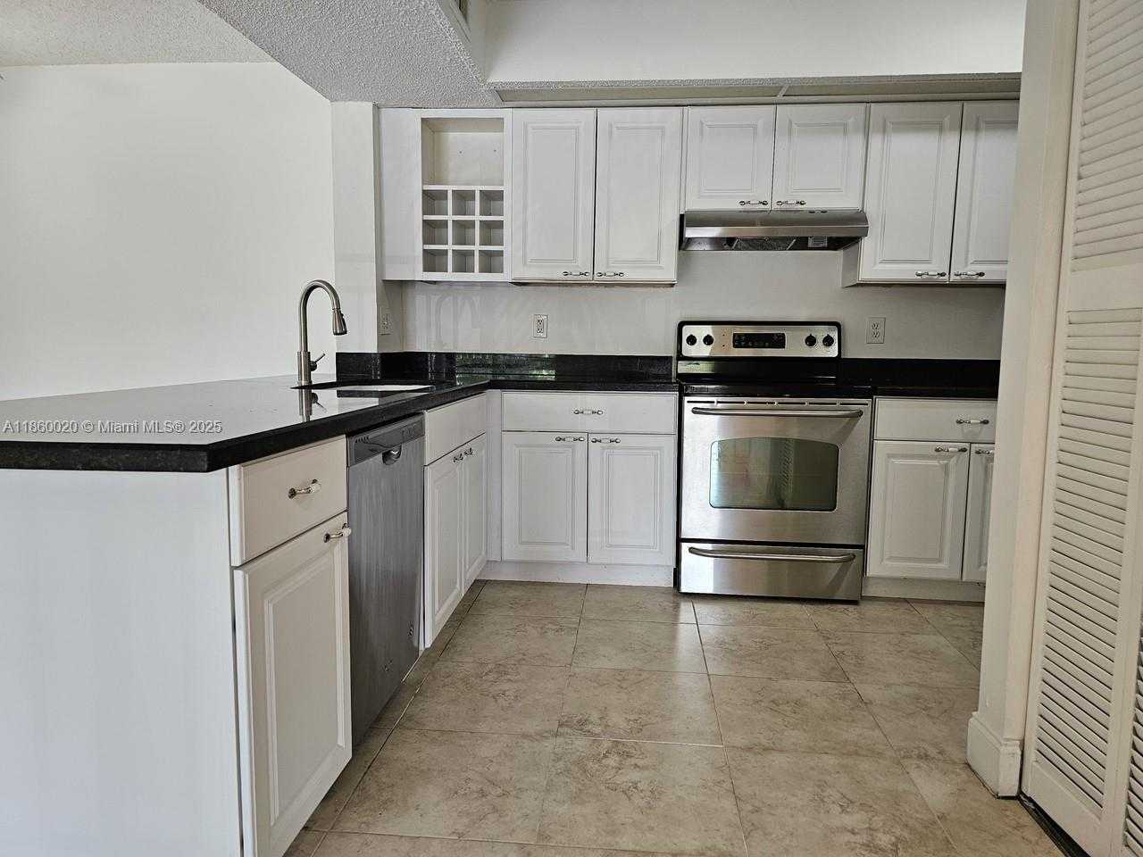 Small Image of 18830 NORTH WEST 57TH AVE #203, Hialeah Number 3