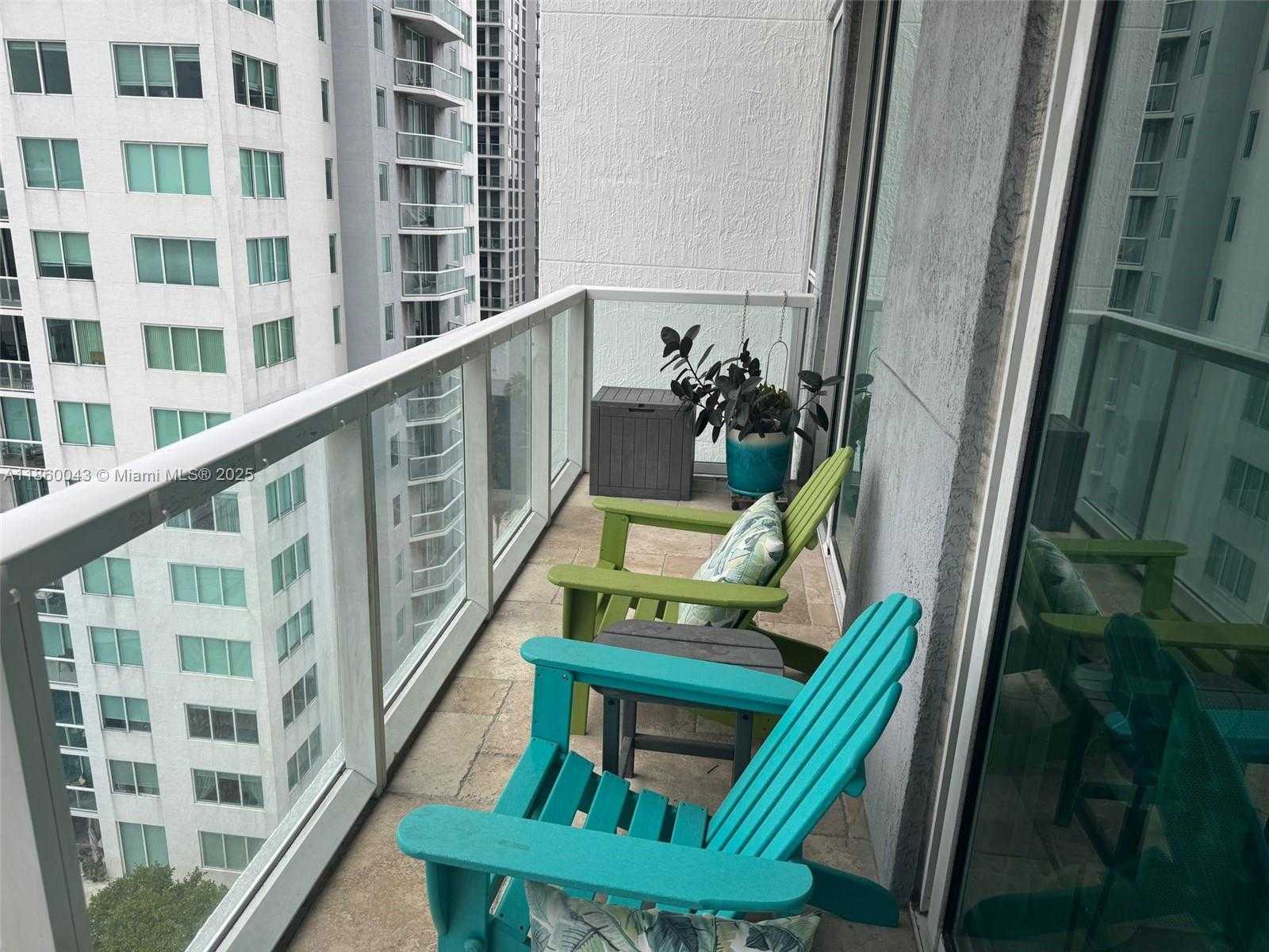 Small Image of 244 BISCAYNE BLVD #1807, Miami Number 12