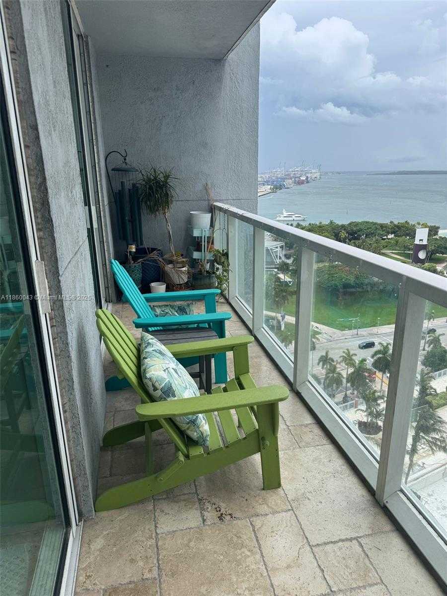 Small Image of 244 BISCAYNE BLVD #1807, Miami Number 14