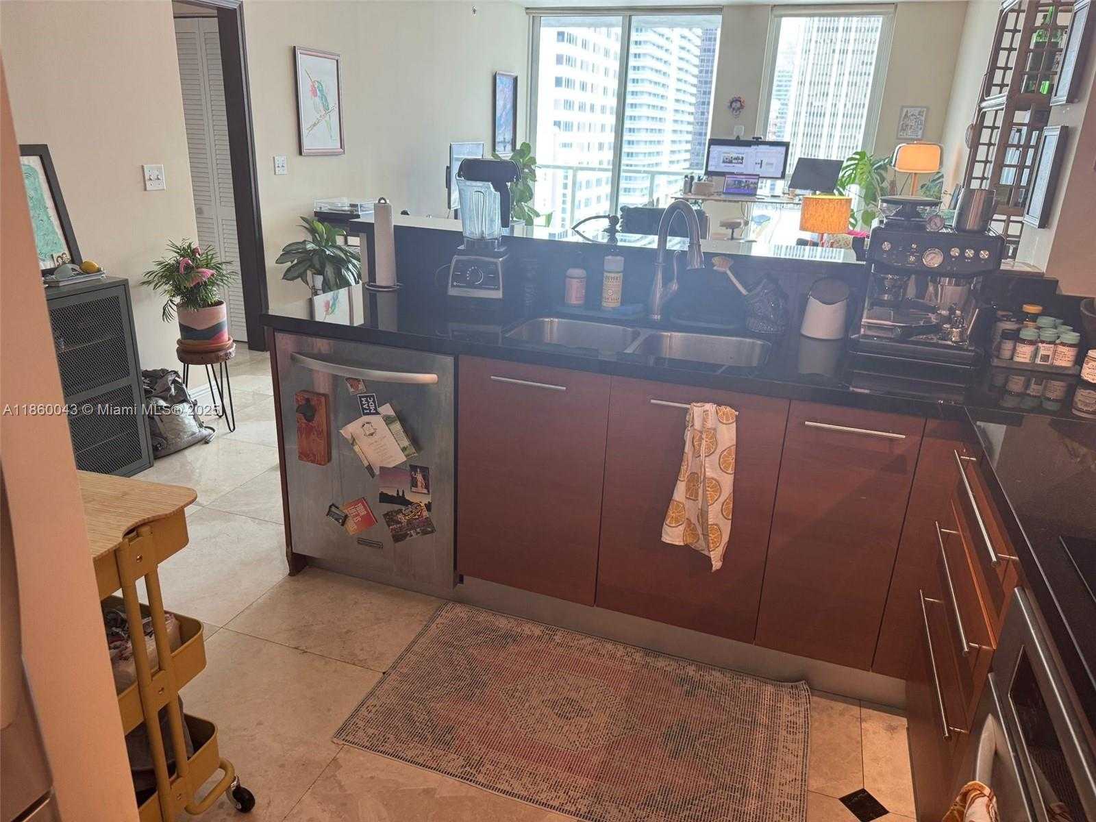 Small Image of 244 BISCAYNE BLVD #1807, Miami Number 18