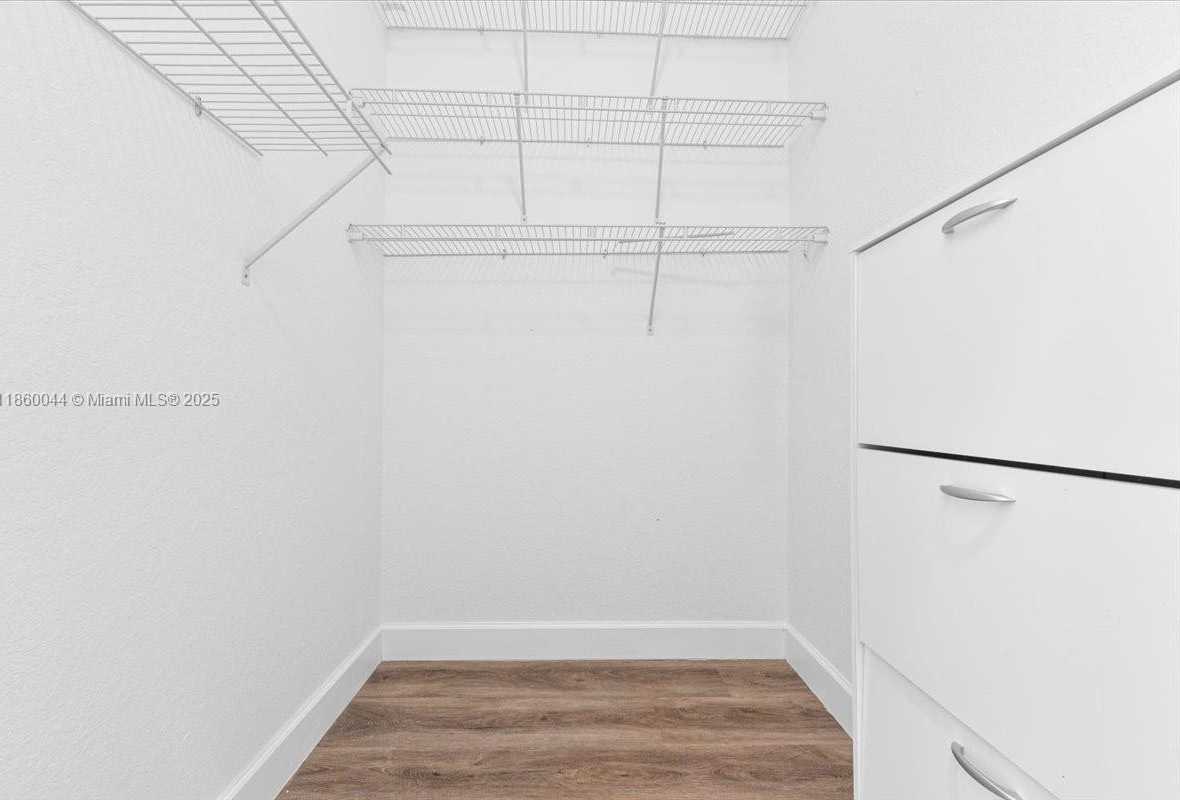 Small Image of 830 LAVENDER CIR, Weston Number 21
