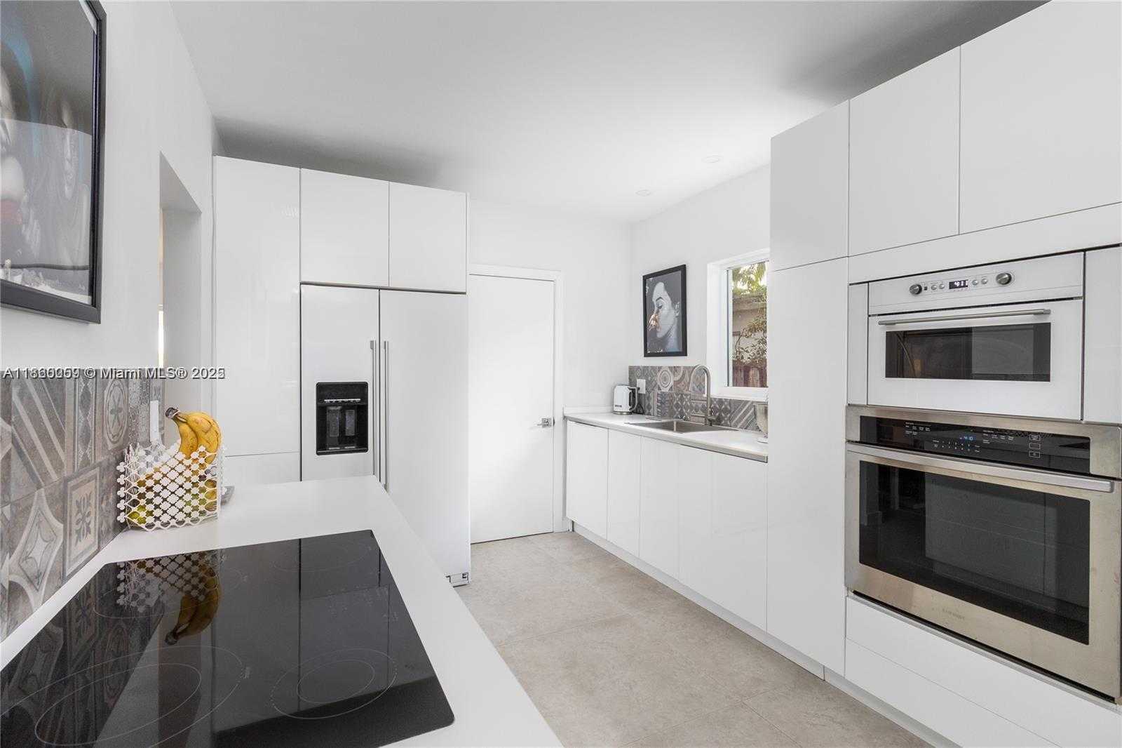 Small Image of 661 86TH ST, Miami Beach Number 3