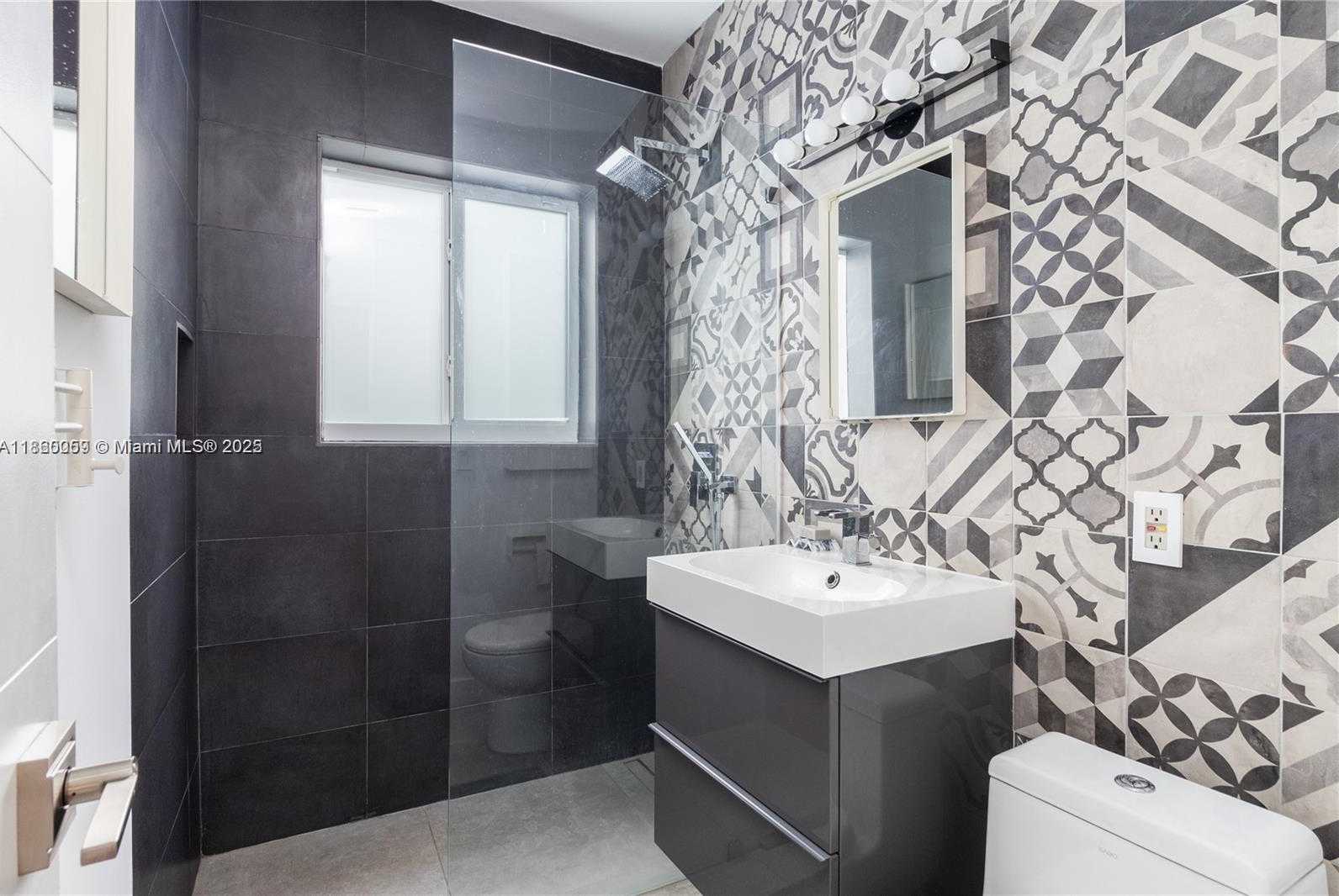 Small Image of 661 86TH ST, Miami Beach Number 8