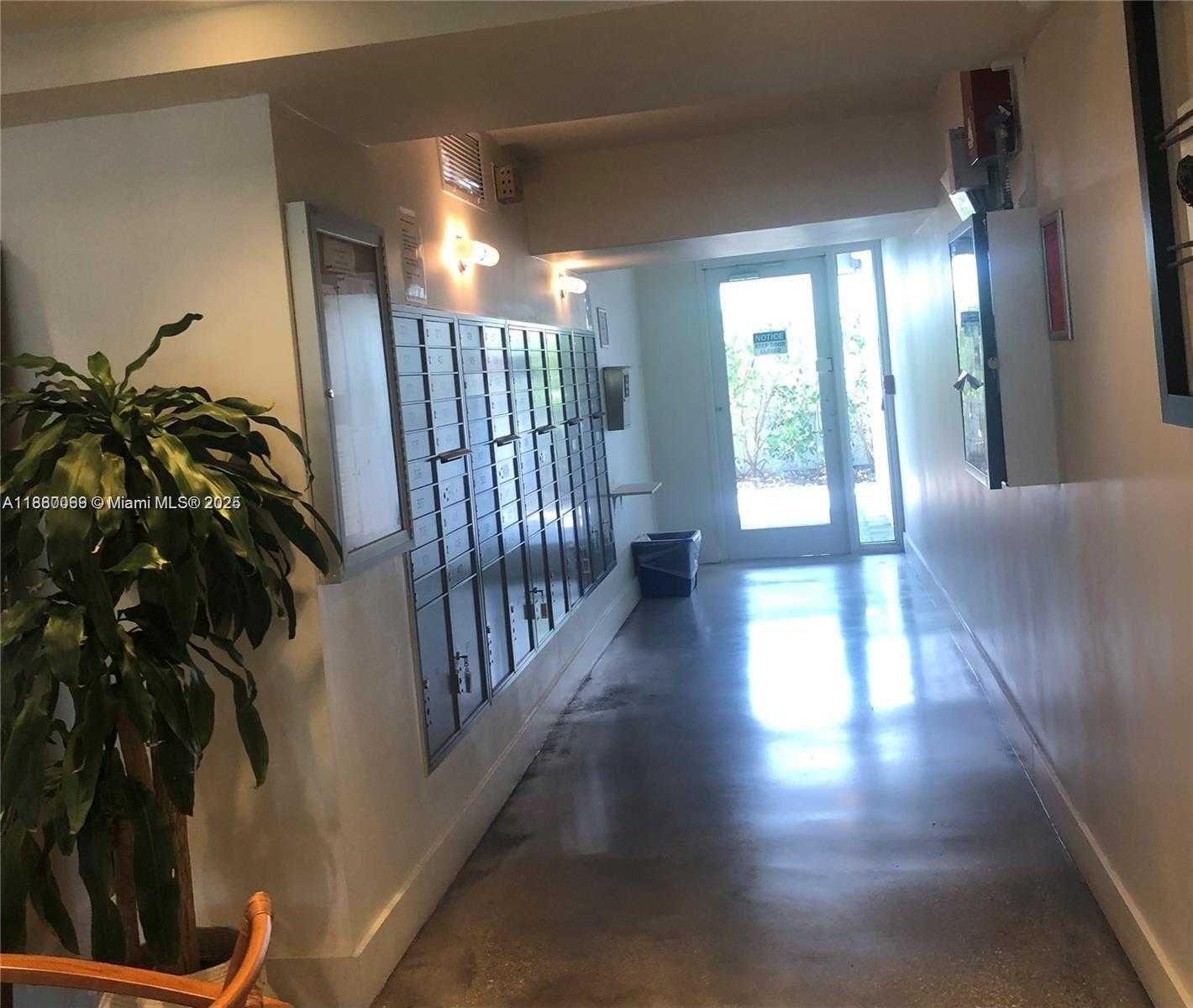 Small Image of 7928 WEST DR #505, North Bay Village Number 3