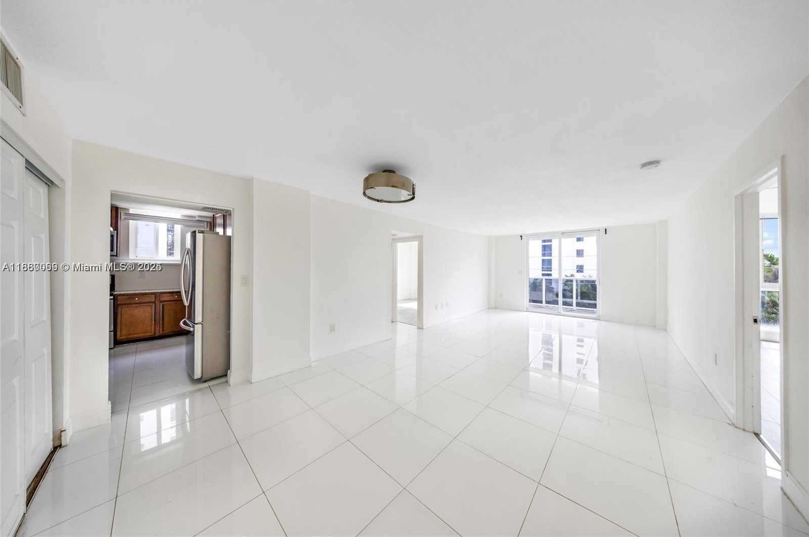 Small Image of 7928 WEST DR #505, North Bay Village Number 5