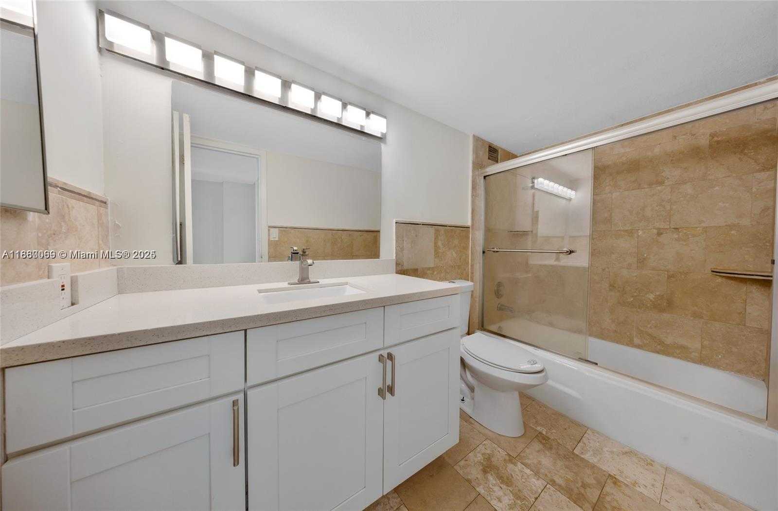 Small Image of 7928 WEST DR #505, North Bay Village Number 9