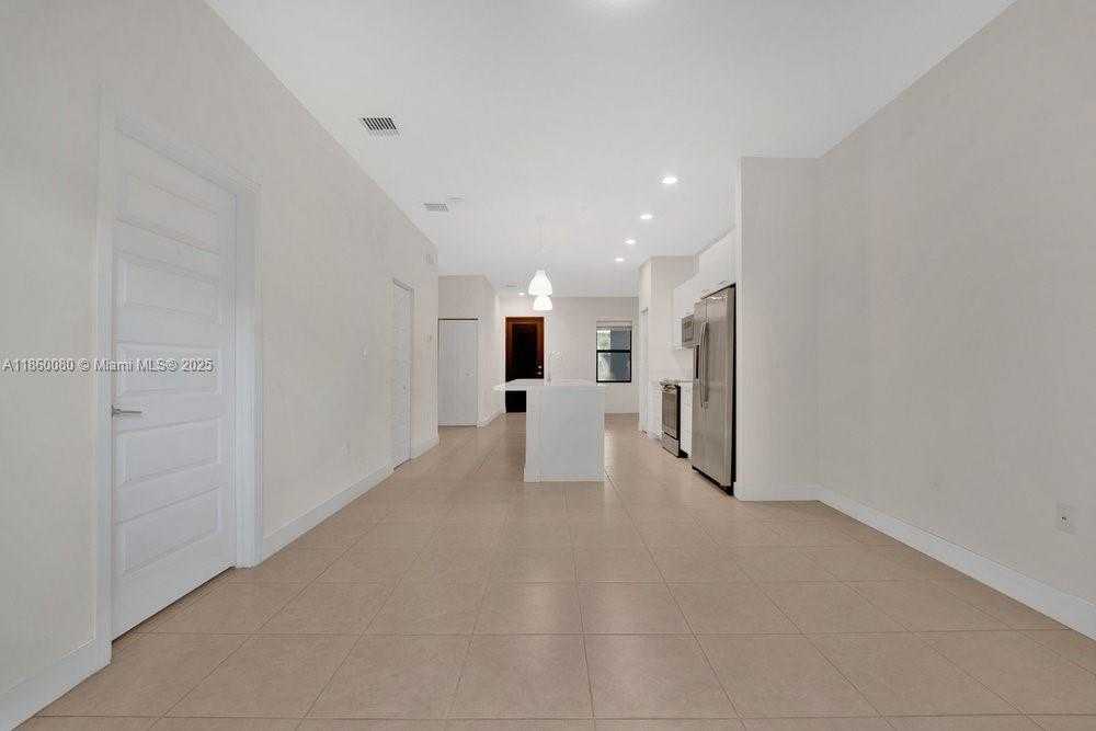 Small Image of 8175 NORTH WEST 104TH AVE #4, Doral Number 10