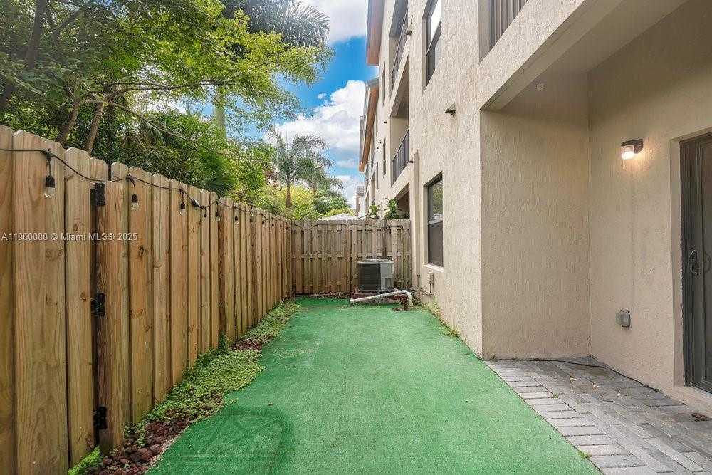 Small Image of 8175 NORTH WEST 104TH AVE #4, Doral Number 19