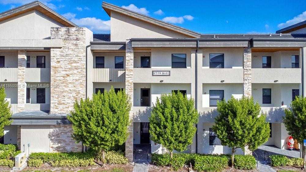 Small Image of 8175 NORTH WEST 104TH AVE #4, Doral Number 2