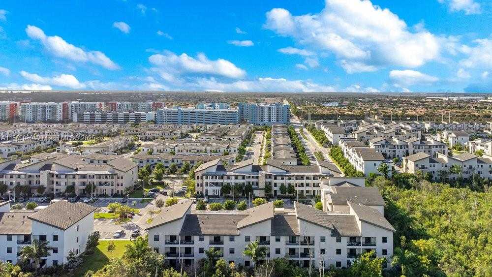 Small Image of 8175 NORTH WEST 104TH AVE #4, Doral Number 24