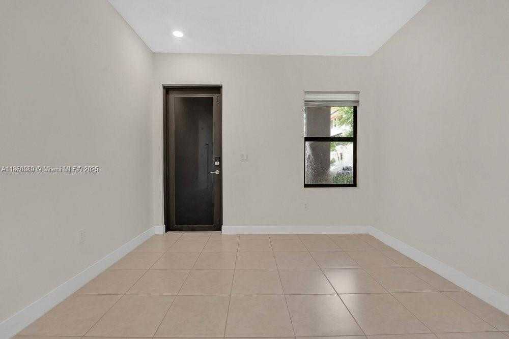 Small Image of 8175 NORTH WEST 104TH AVE #4, Doral Number 3