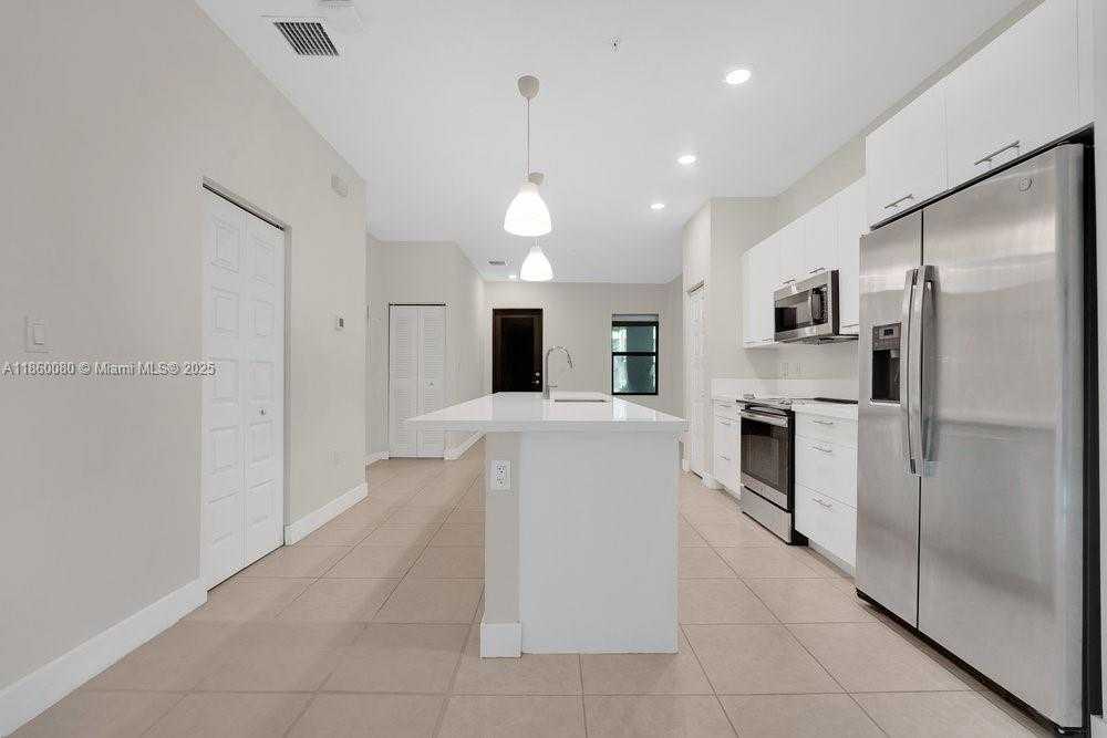 Small Image of 8175 NORTH WEST 104TH AVE #4, Doral Number 8