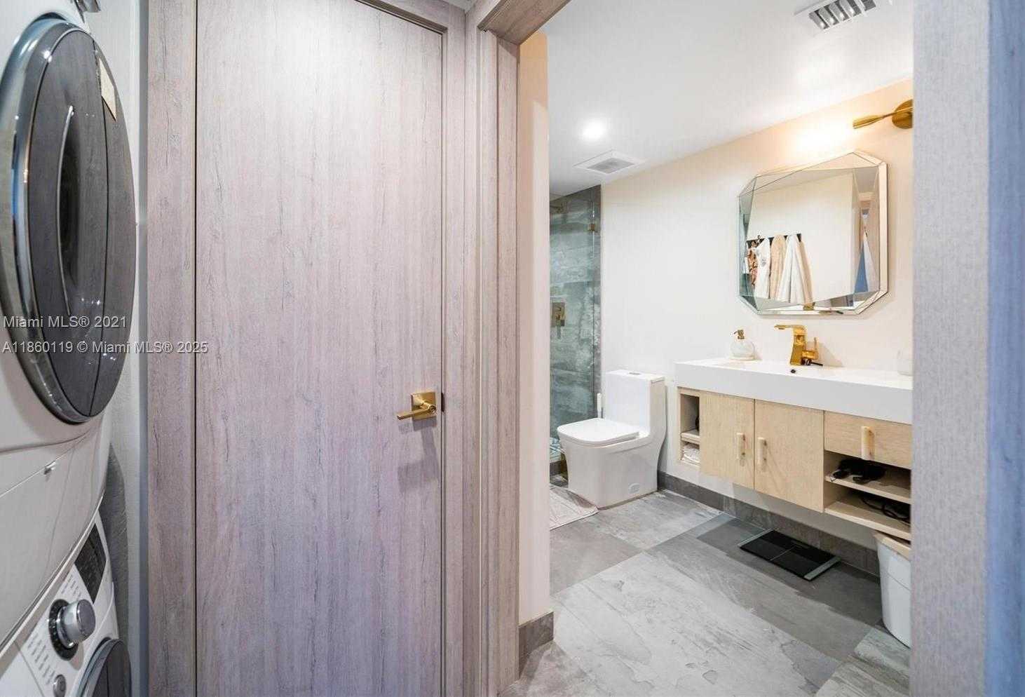 Small Image of 2301 COLLINS AVE #306, Miami Beach Number 10