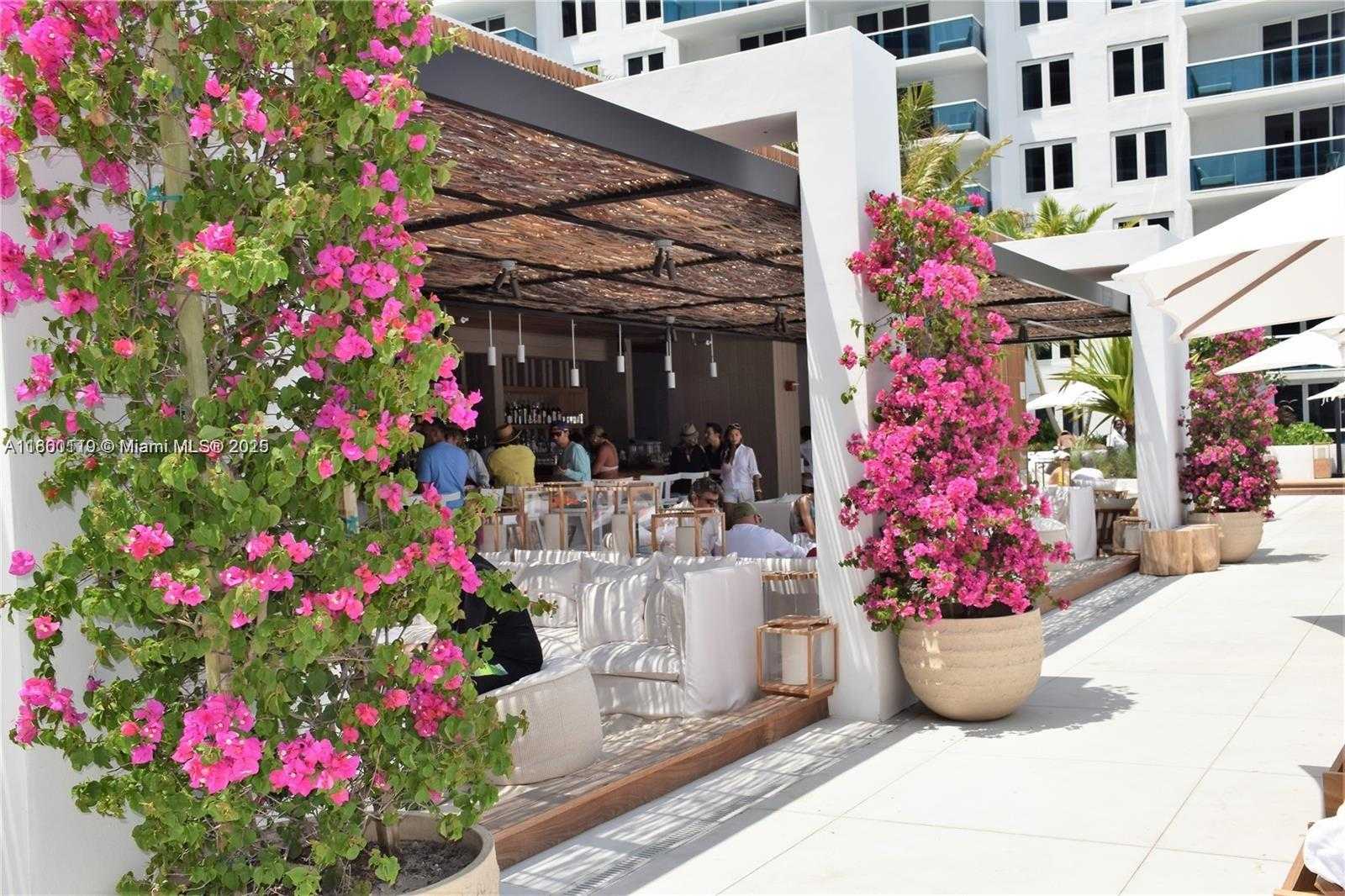 Small Image of 2301 COLLINS AVE #306, Miami Beach Number 3