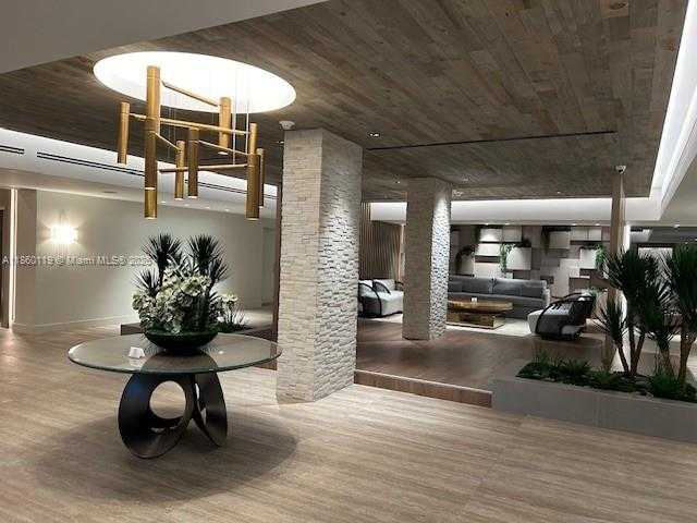 Small Image of 2301 COLLINS AVE #306, Miami Beach Number 5