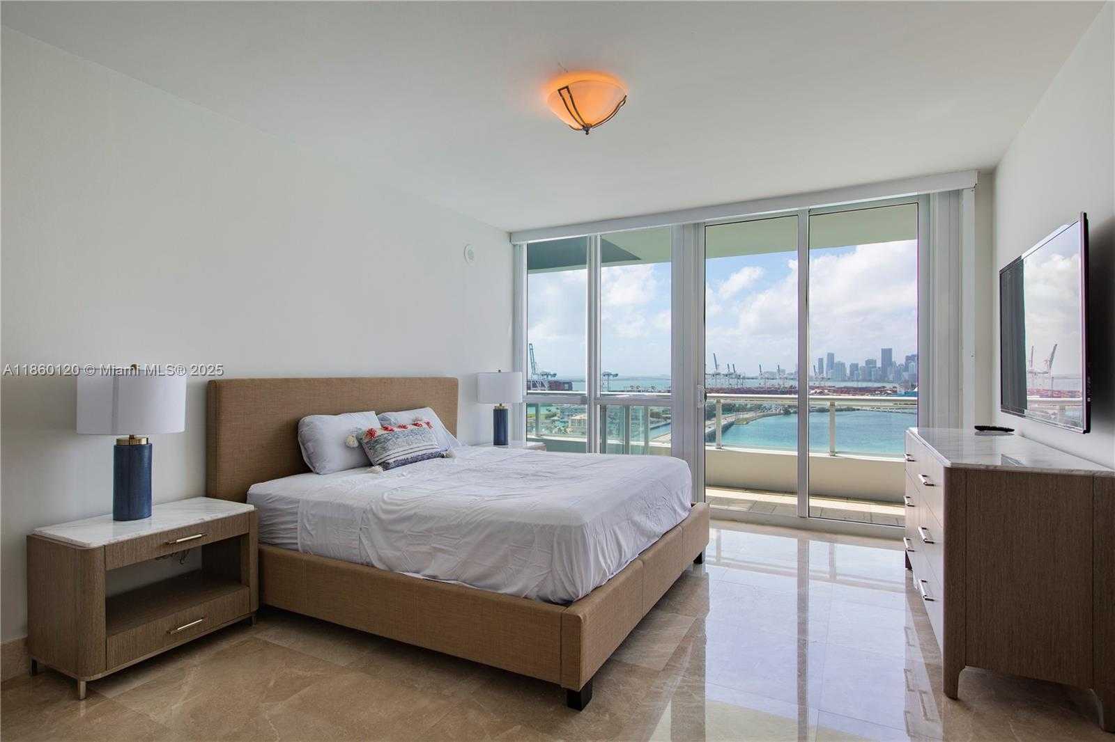 Small Image of 520 WEST AVE #1902, Miami Beach Number 12