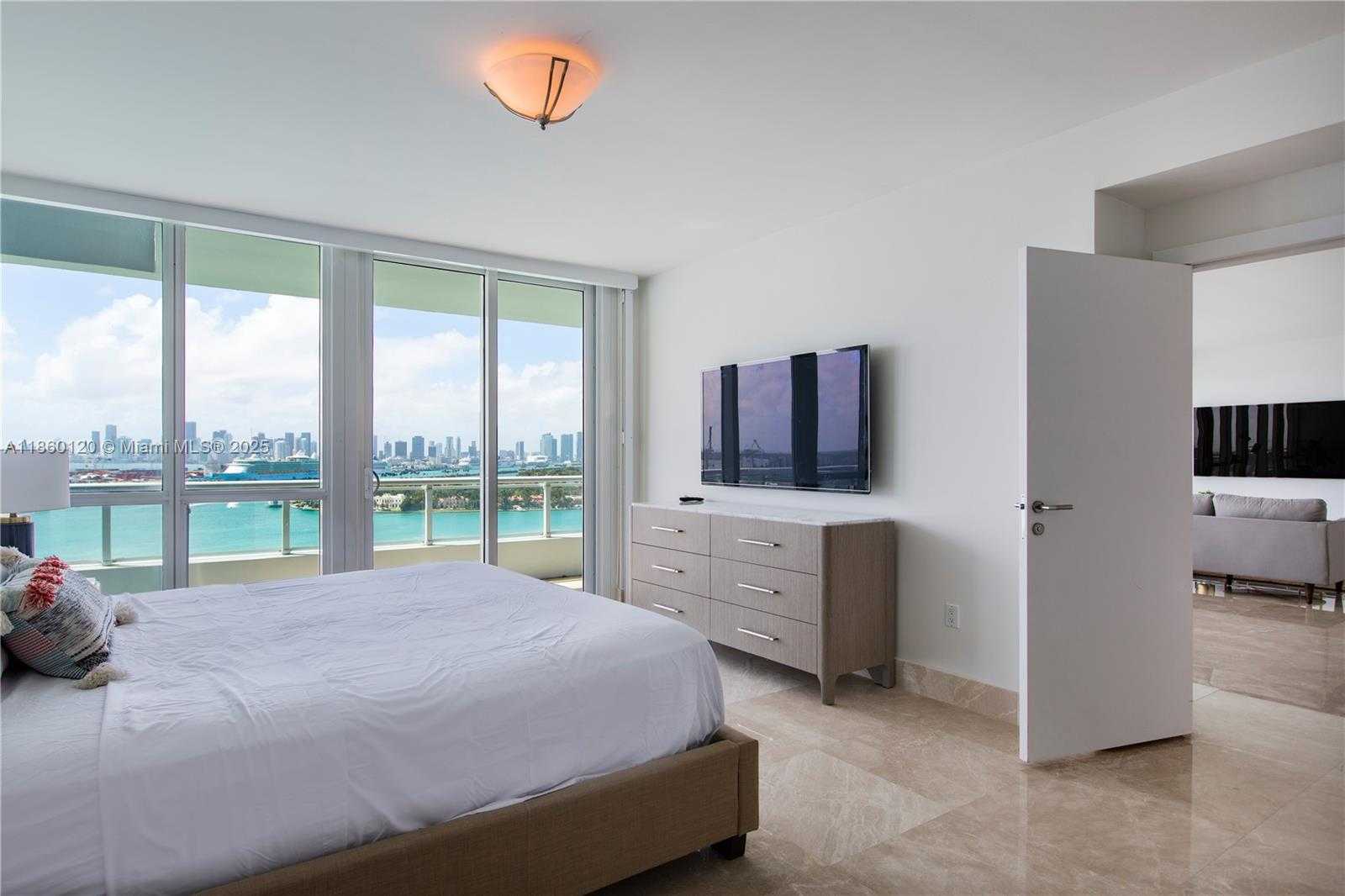 Small Image of 520 WEST AVE #1902, Miami Beach Number 13