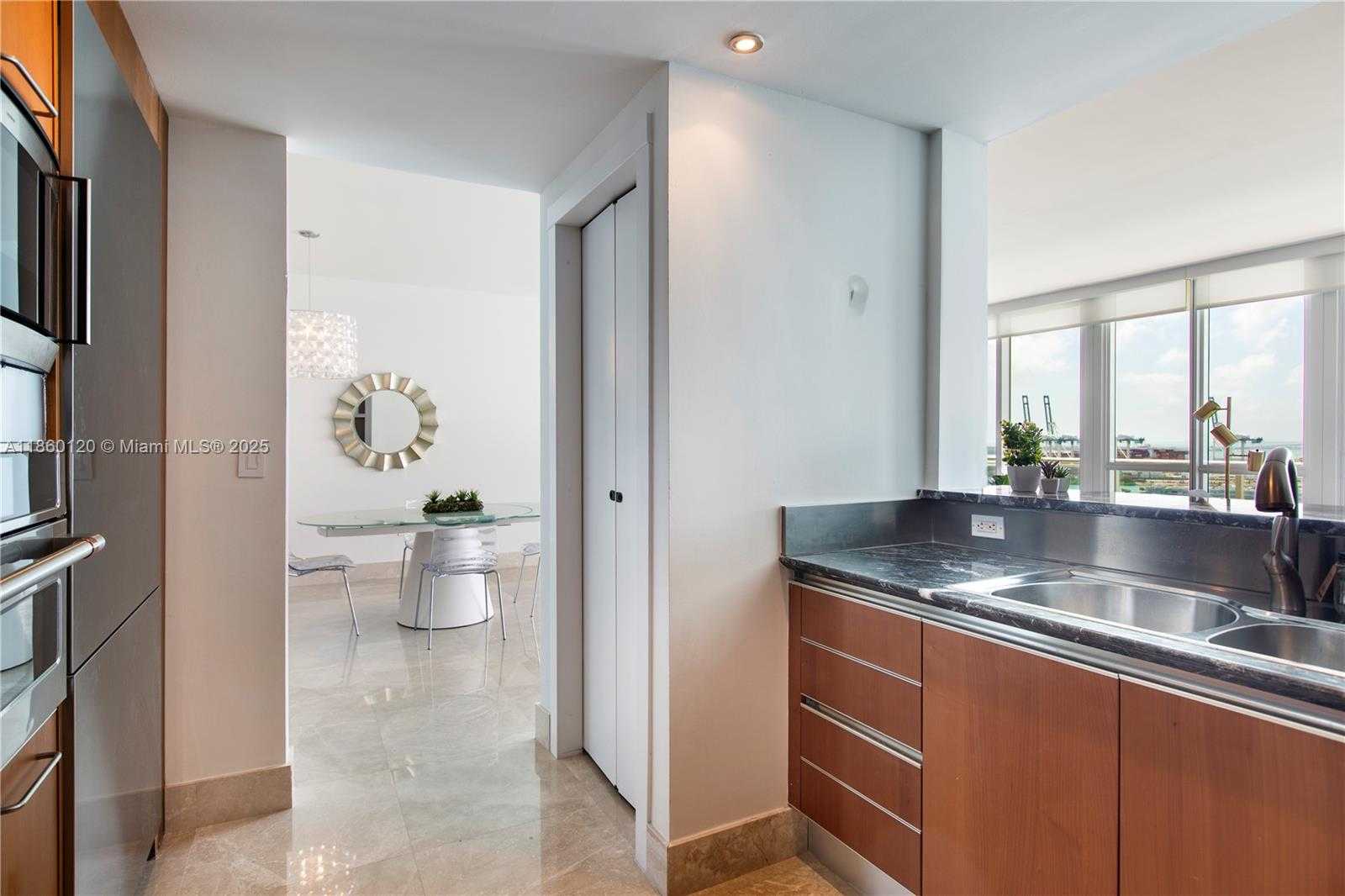 Small Image of 520 WEST AVE #1902, Miami Beach Number 8