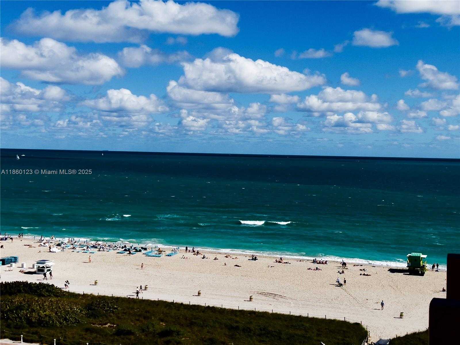 Small Image of 345 OCEAN DR #1122, Miami Beach Number 2