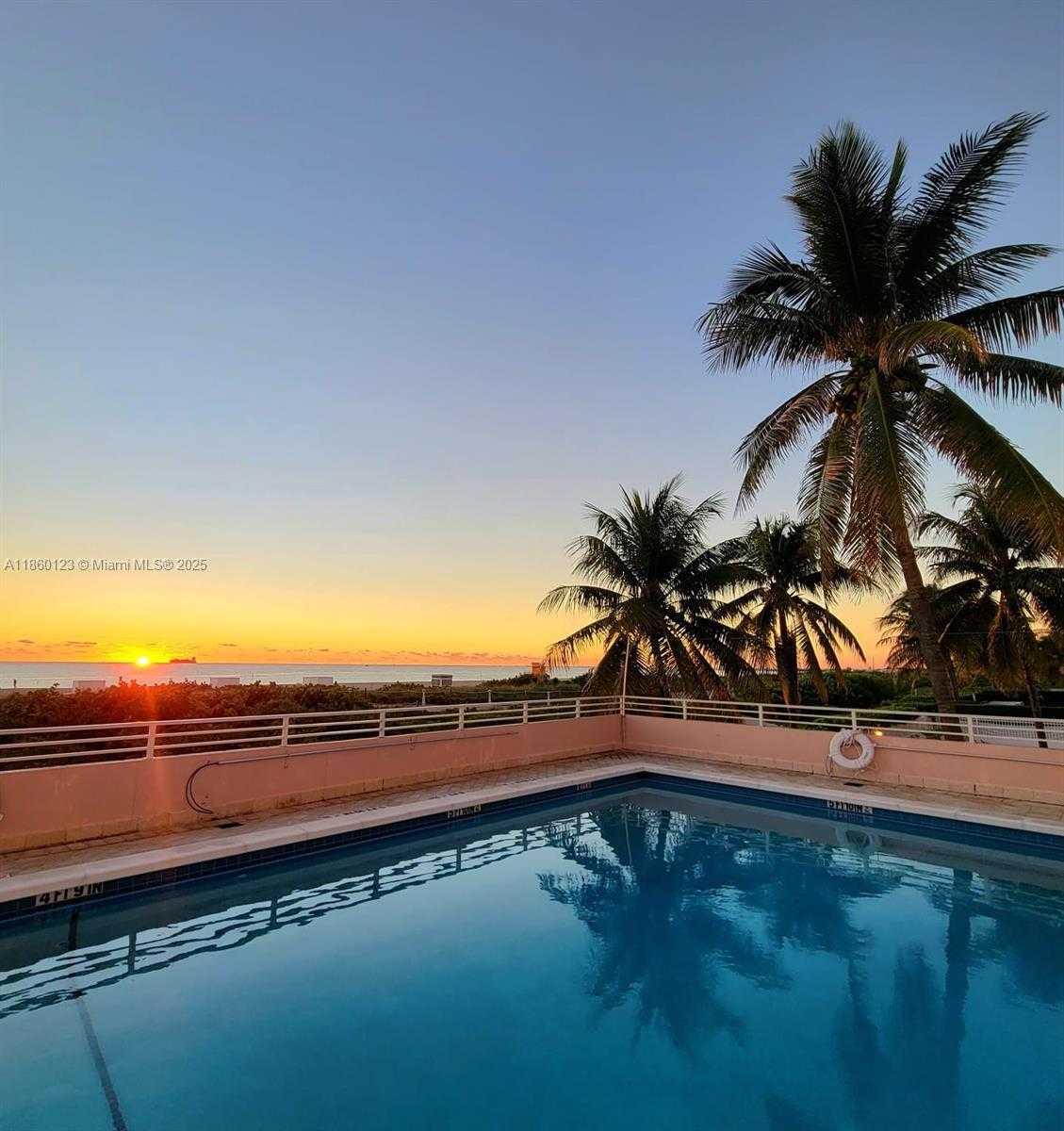 Small Image of 345 OCEAN DR #1122, Miami Beach Number 21