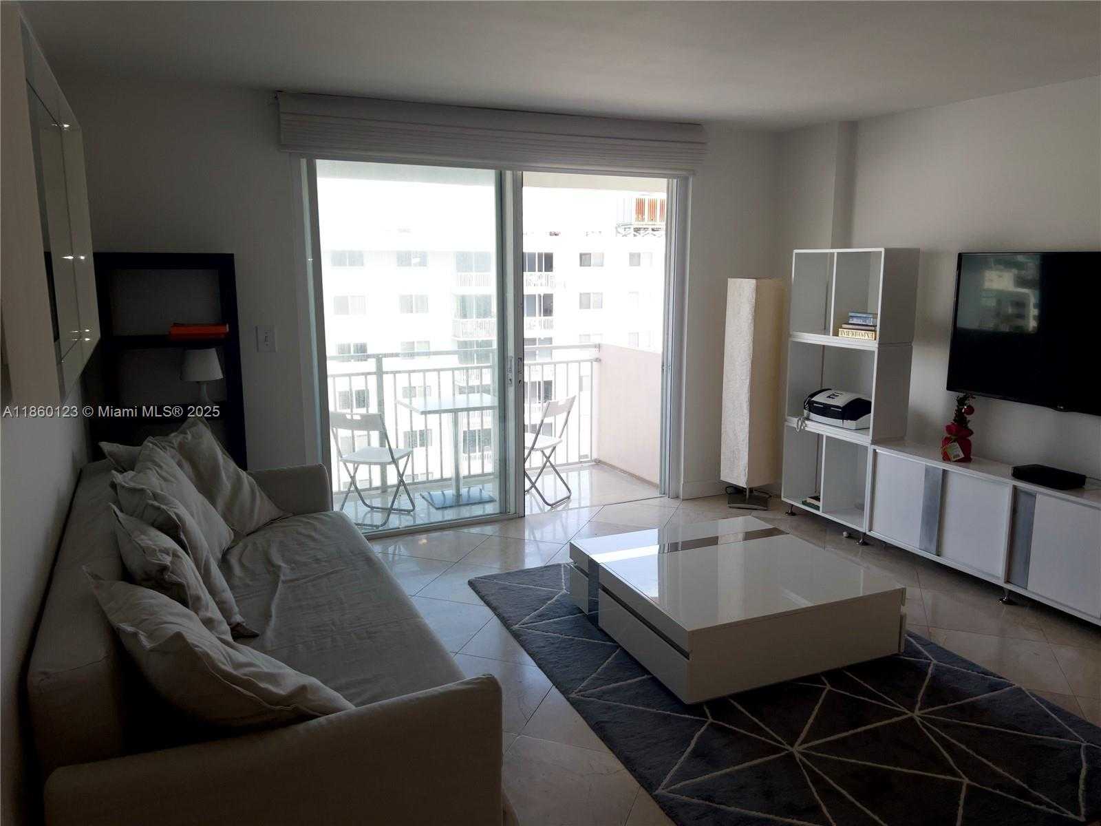 Small Image of 345 OCEAN DR #1122, Miami Beach Number 7