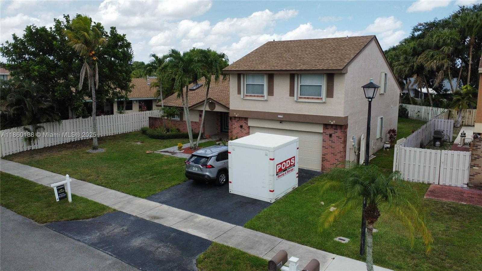 Small Image of 1170 WHITE STONE WAY #N/A, Davie Number 2