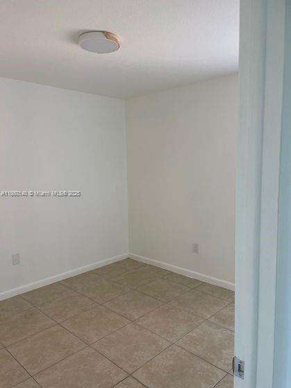 Small Image of Miami Number 18