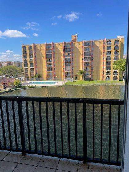 Small Image of Miami Number 26