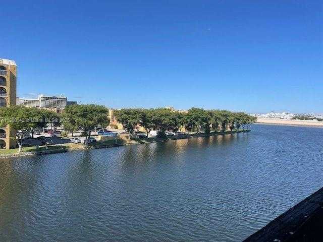 Small Image of Miami Number 27