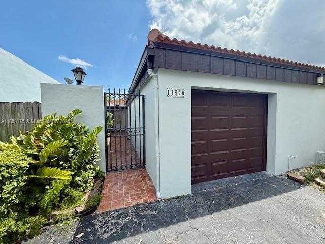 Small Image of 11570 SOUTH WEST 83RD TER, Miami Number 2