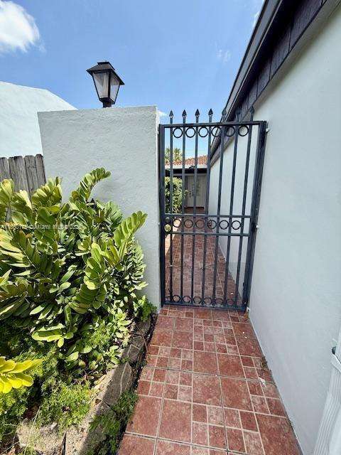 Small Image of 11570 SOUTH WEST 83RD TER, Miami Number 3