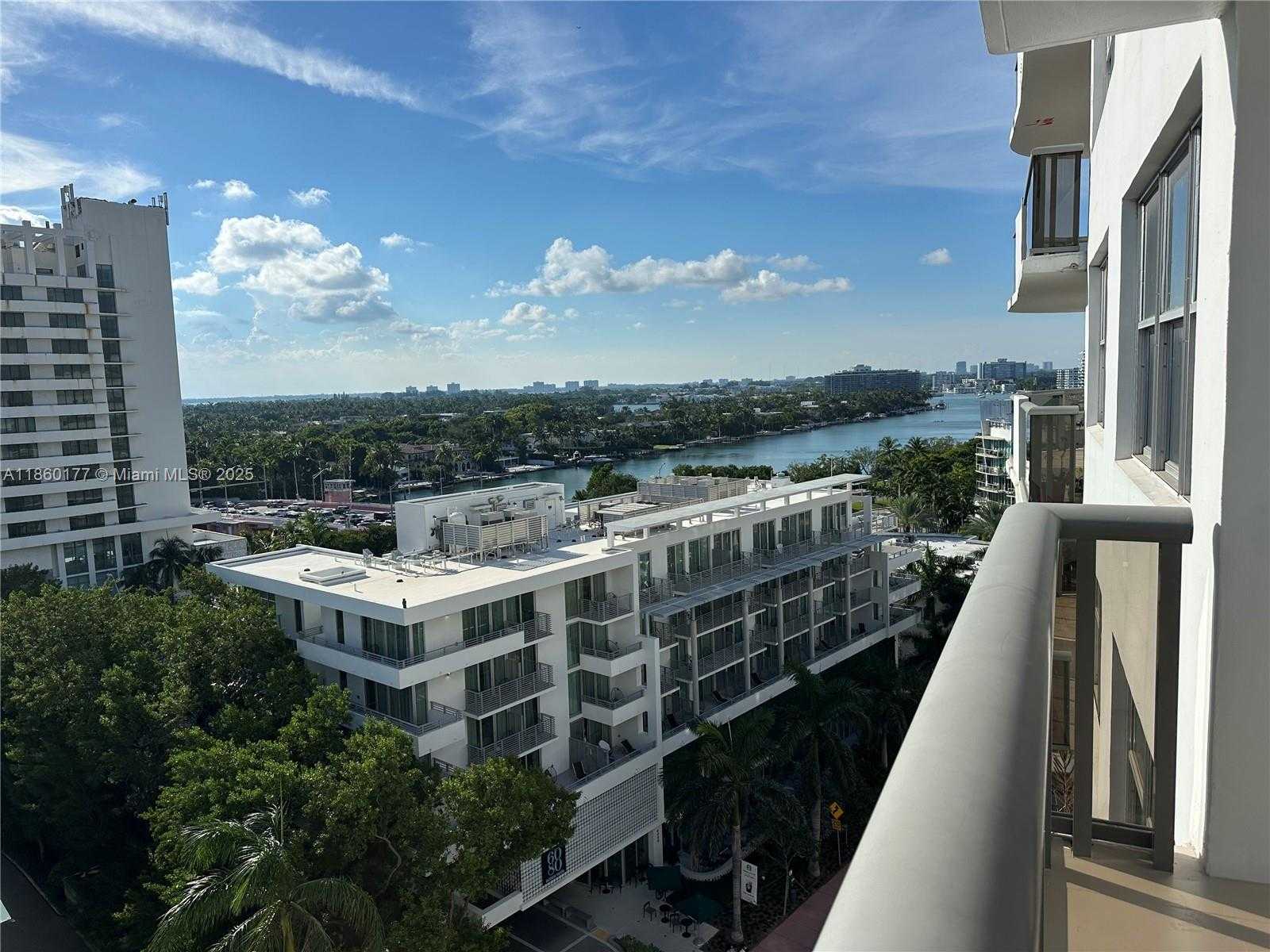 Small Image of 6039 COLLINS AVE #1136, Miami Beach Number 21