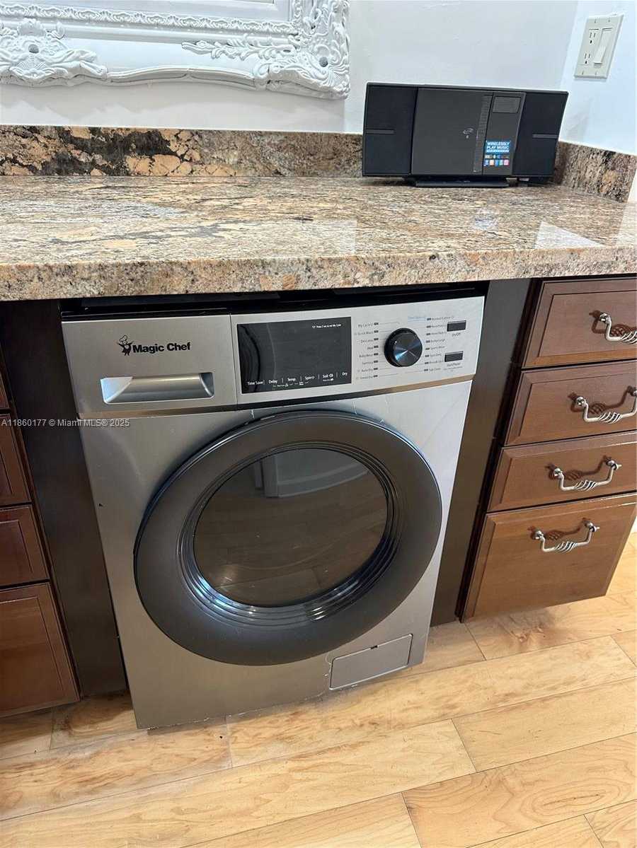 Small Image of 6039 COLLINS AVE #1136, Miami Beach Number 6