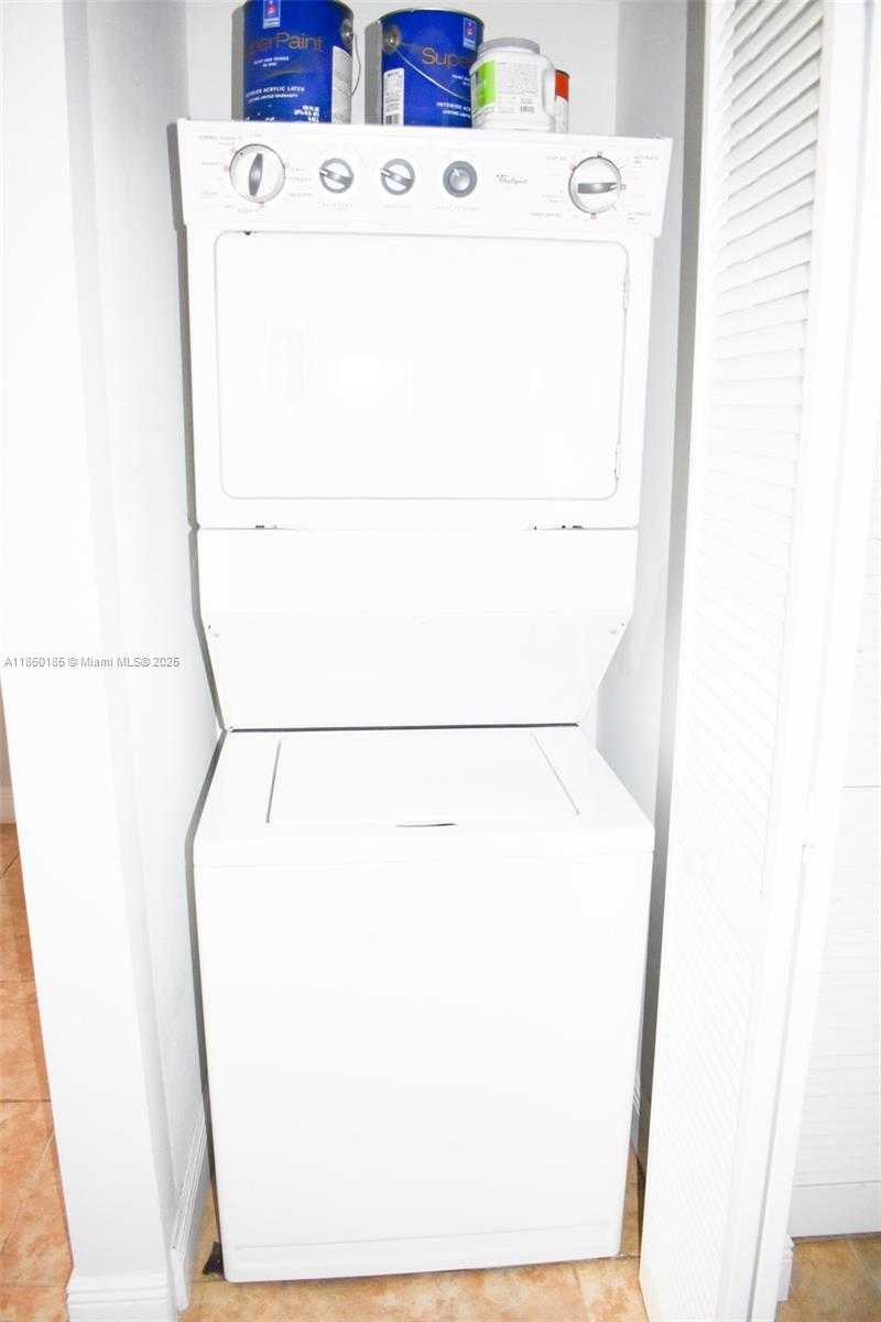 Small Image of 4100 SALZEDO ST #805, Coral Gables Number 19