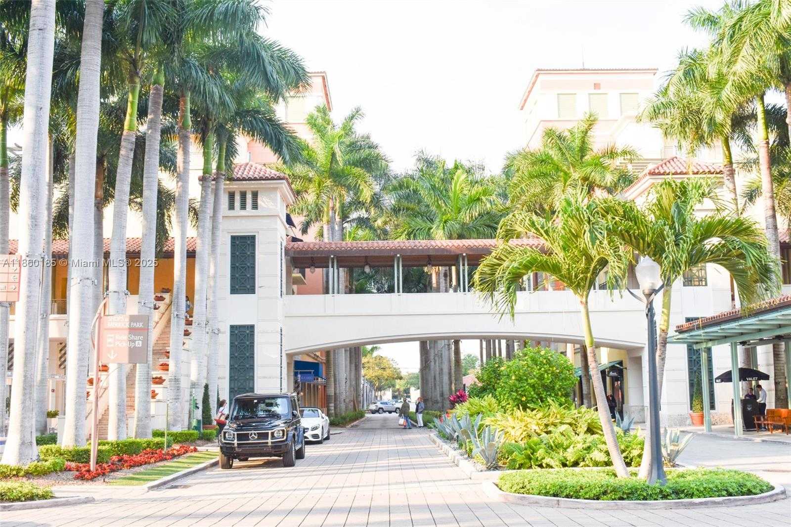 Small Image of 4100 SALZEDO ST #805, Coral Gables Number 46