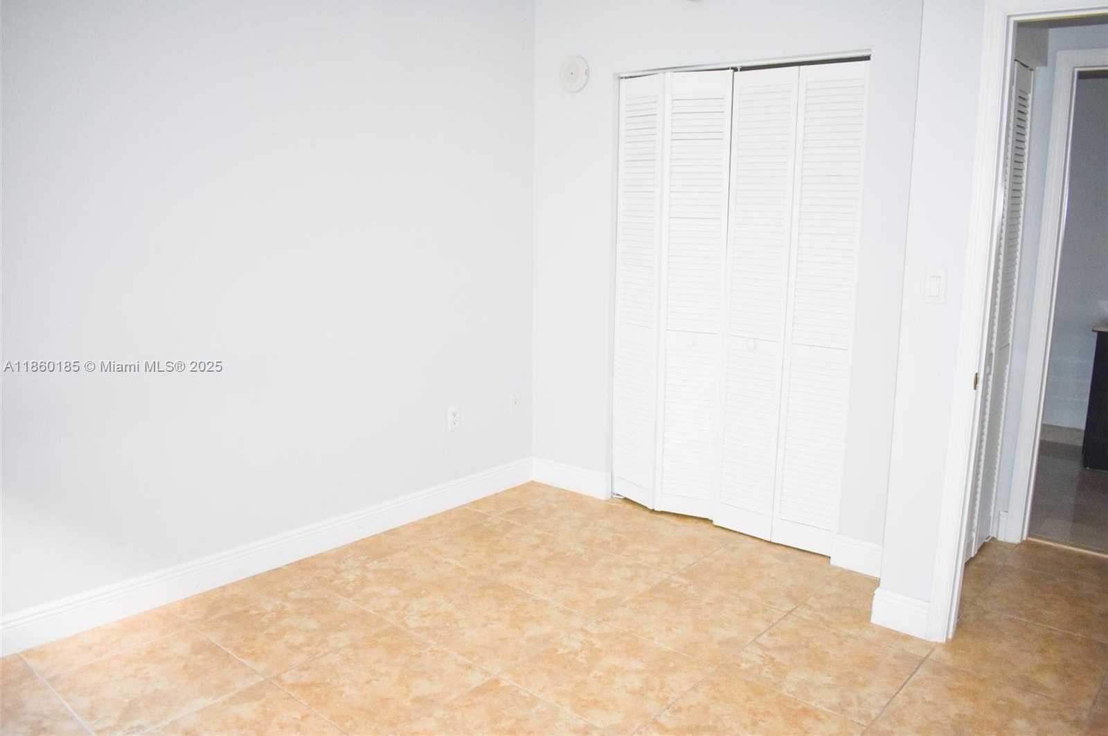 Small Image of 4100 SALZEDO ST #805, Coral Gables Number 5