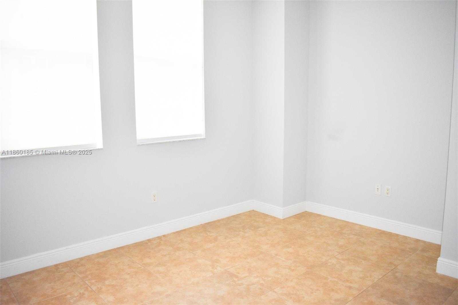 Small Image of 4100 SALZEDO ST #805, Coral Gables Number 9