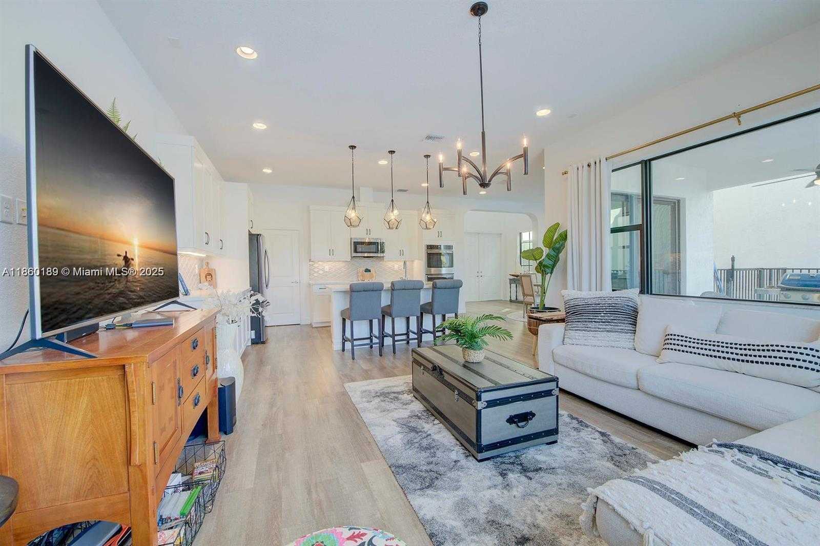 Small Image of 11849 SOUTH WEST 13TH #n/a, Pembroke Pines Number 12