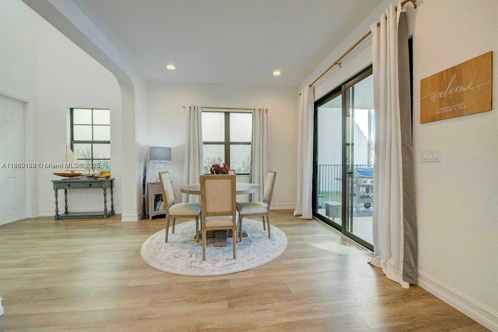 Small Image of 11849 SOUTH WEST 13TH #n/a, Pembroke Pines Number 15