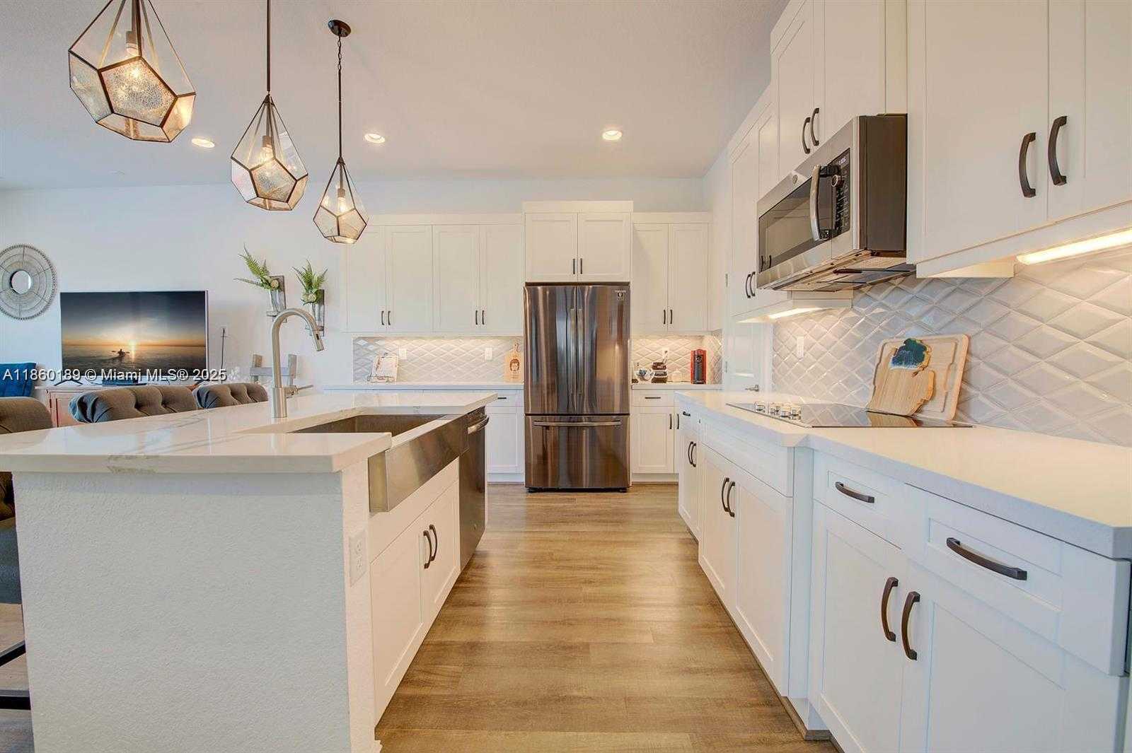 Small Image of 11849 SOUTH WEST 13TH #n/a, Pembroke Pines Number 19
