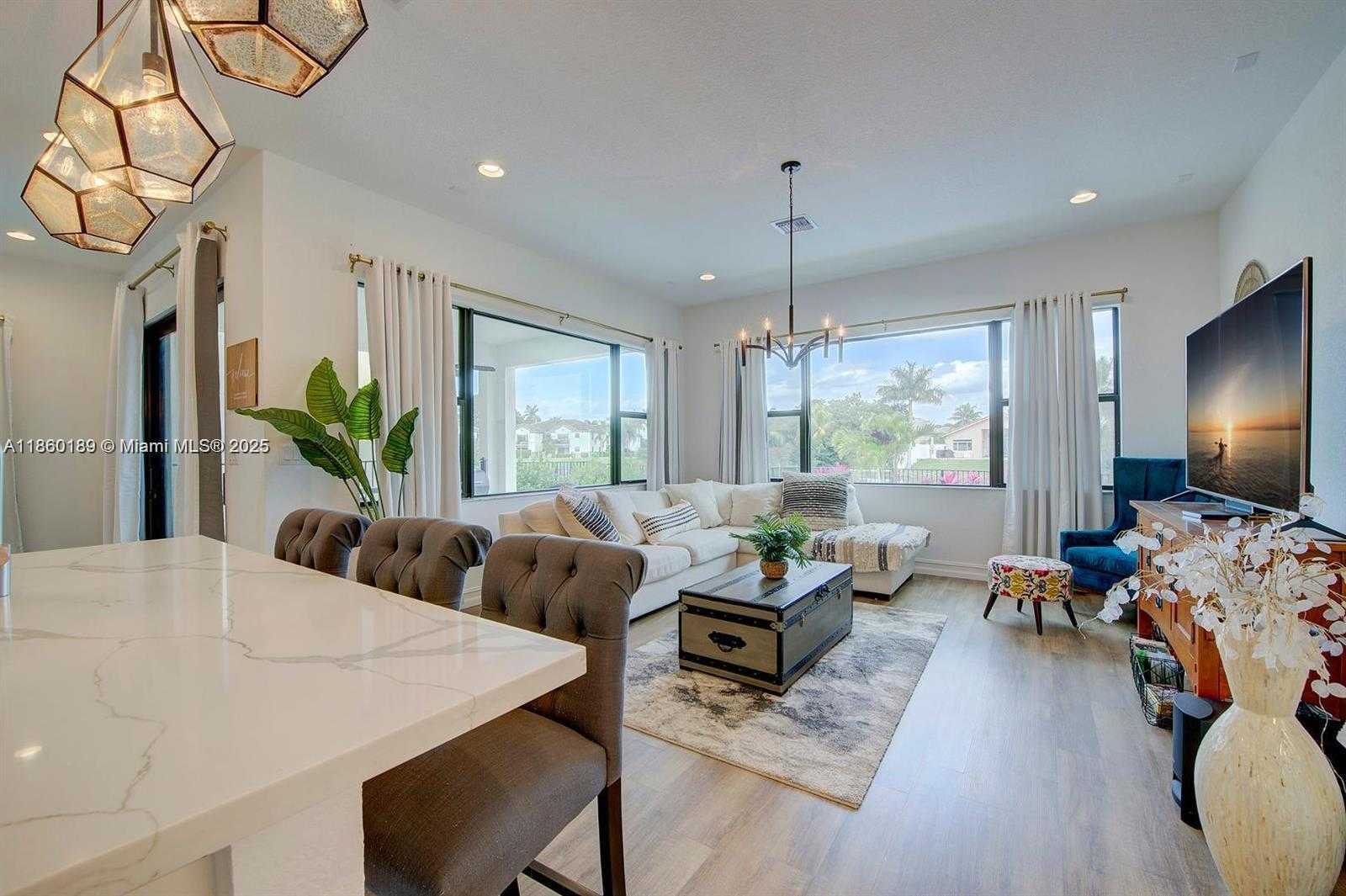 Small Image of 11849 SOUTH WEST 13TH #n/a, Pembroke Pines Number 22