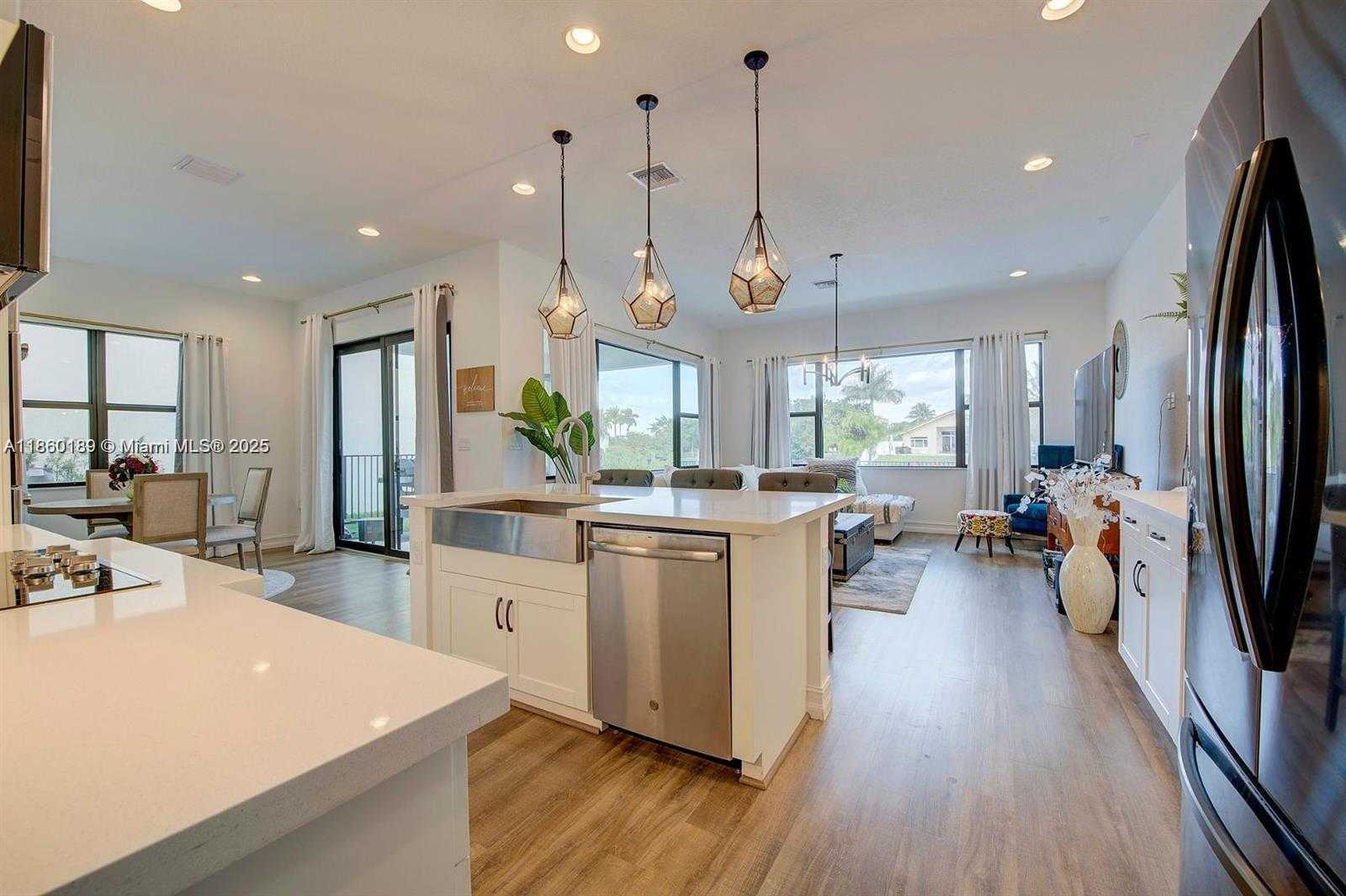 Small Image of 11849 SOUTH WEST 13TH #n/a, Pembroke Pines Number 24