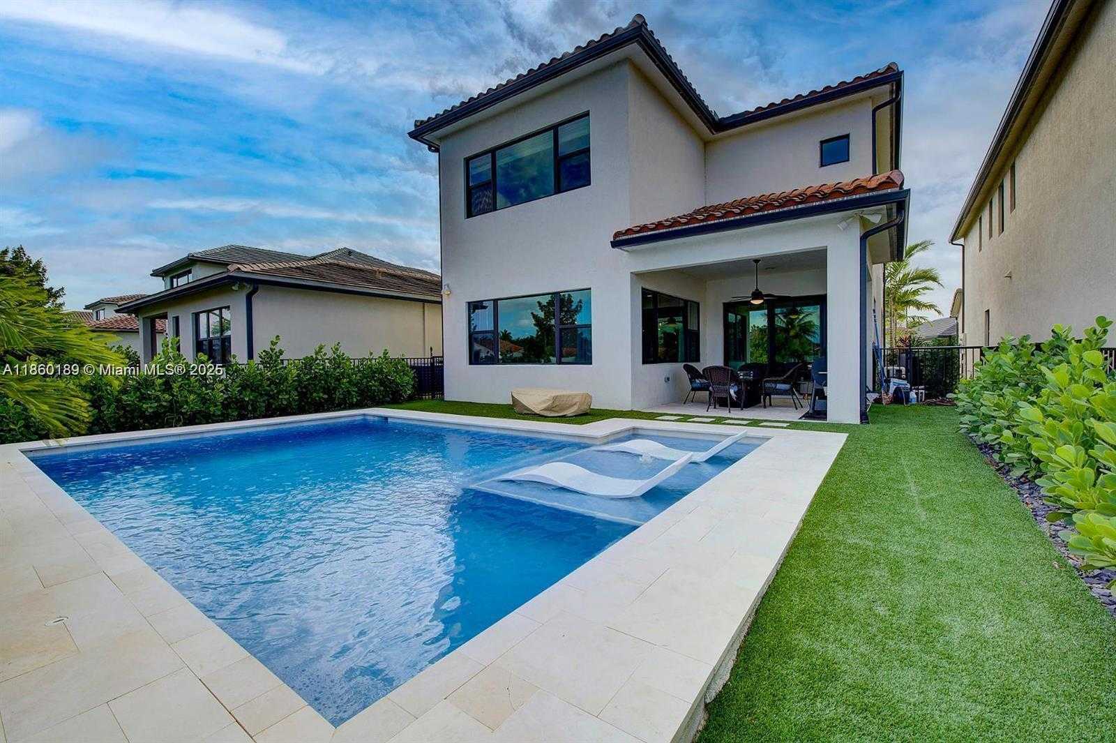 Small Image of 11849 SOUTH WEST 13TH #n/a, Pembroke Pines Number 3