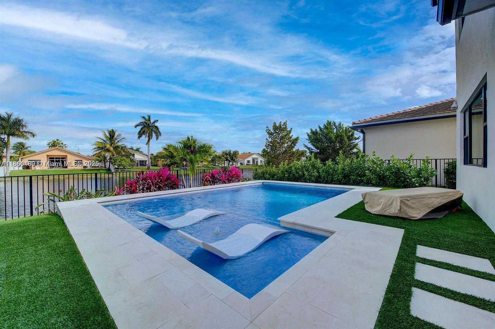 Small Image of 11849 SOUTH WEST 13TH #n/a, Pembroke Pines Number 5