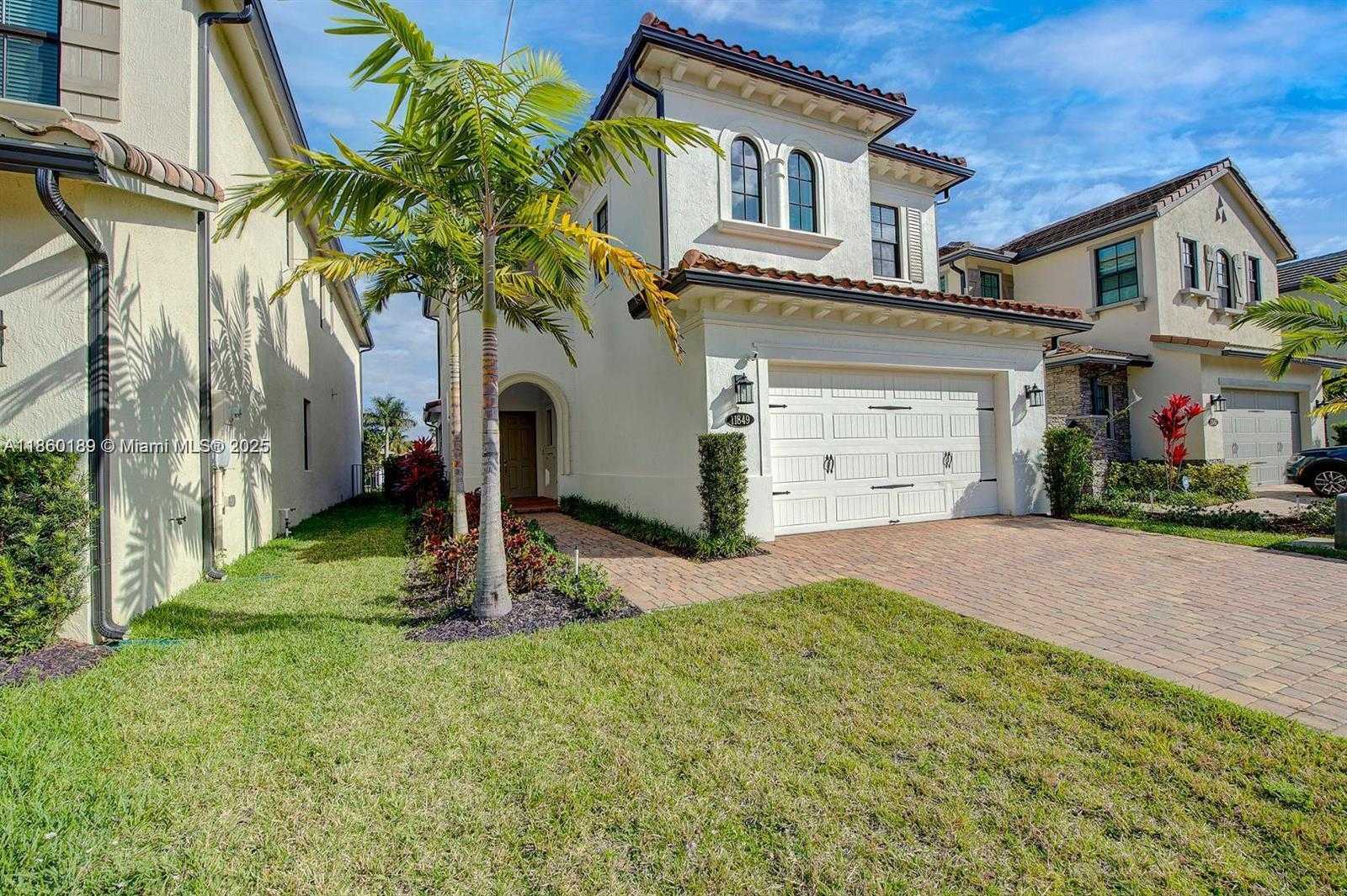 Small Image of 11849 SOUTH WEST 13TH #n/a, Pembroke Pines Number 7