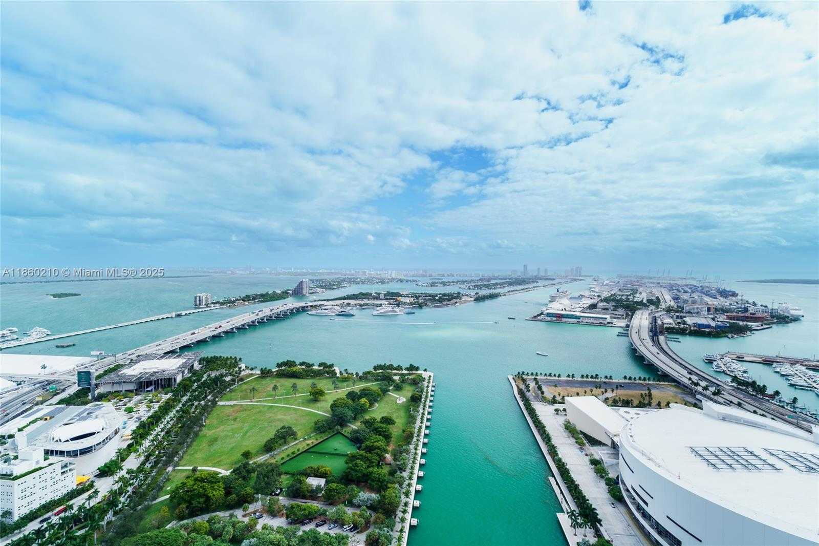 Small Image of 888 BISCAYNE BLVD #4712, Miami Number 18