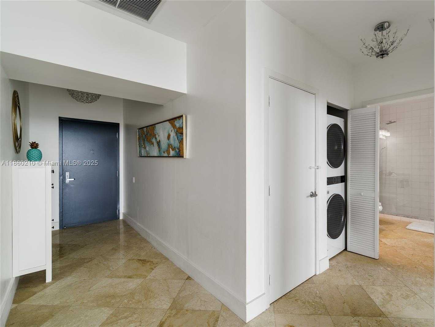 Small Image of 888 BISCAYNE BLVD #4712, Miami Number 34