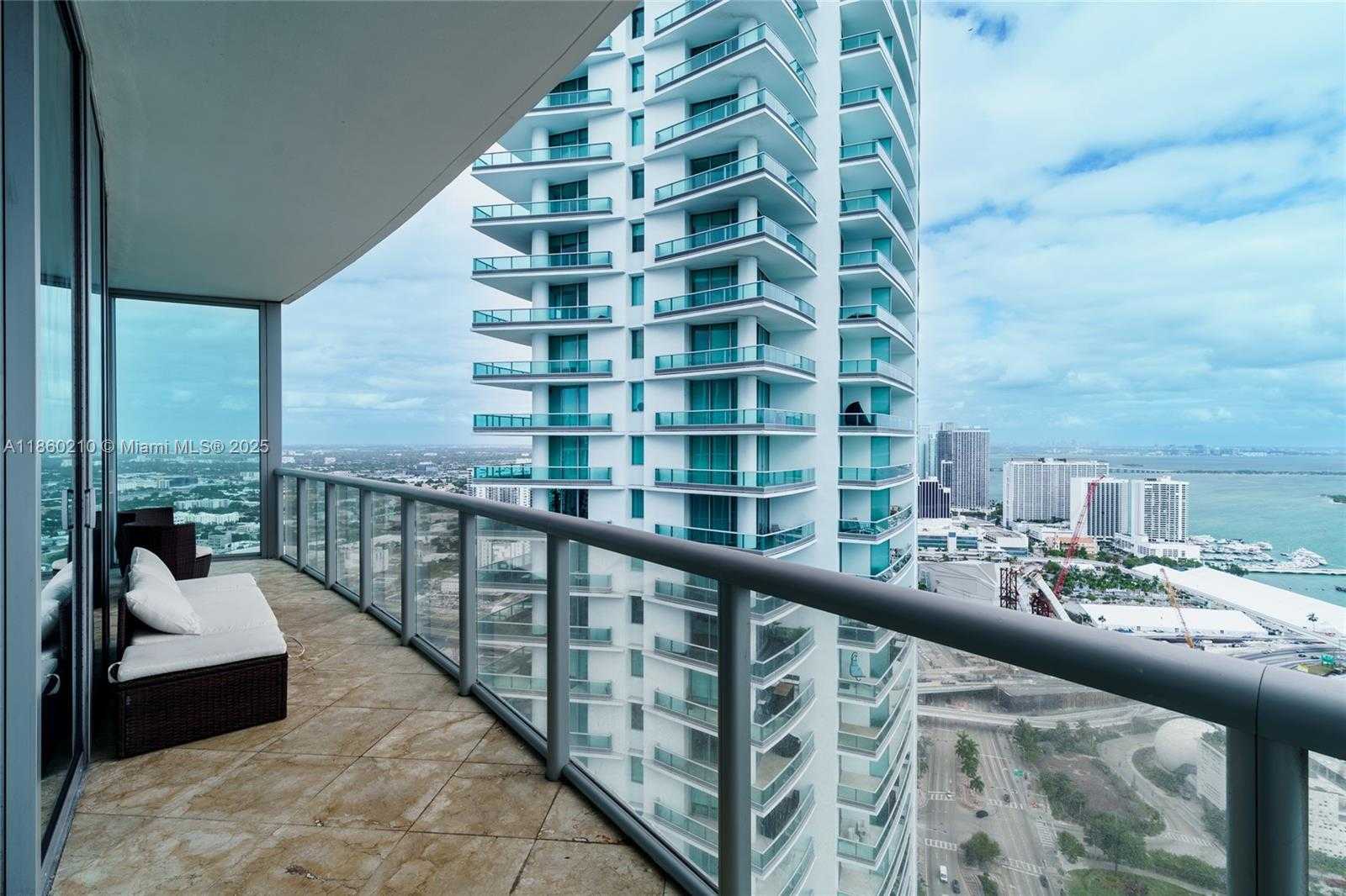 Small Image of 888 BISCAYNE BLVD #4712, Miami Number 36