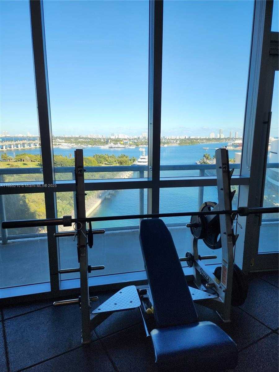 Small Image of 888 BISCAYNE BLVD #4712, Miami Number 44