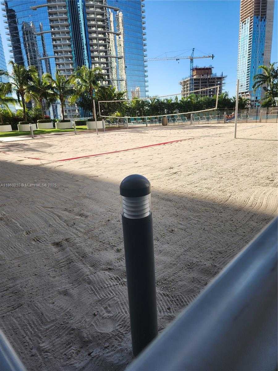 Small Image of 888 BISCAYNE BLVD #4712, Miami Number 52